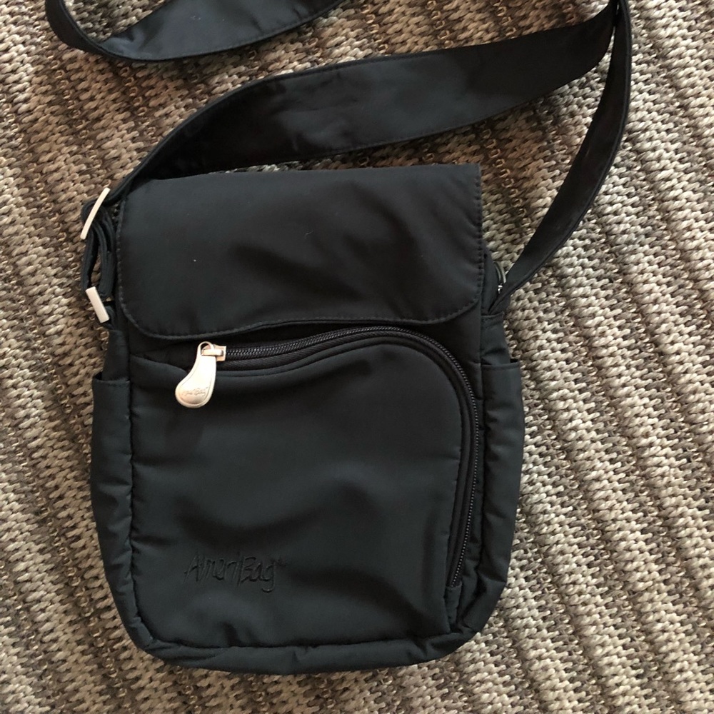 America’s Crossbody